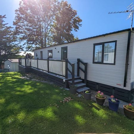 Stunning Luxury Caravan On Edge Of New Forest On Shorefield Country Park Entertainment And Leisure Passes Included ミルフォード・オン・シー エクステリア 写真