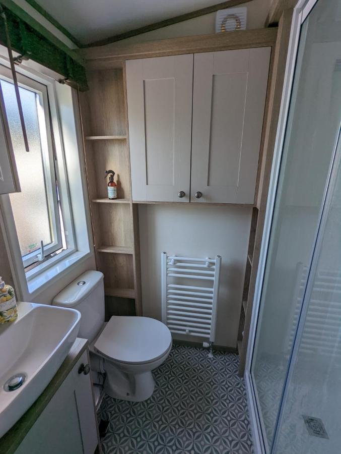 Stunning Luxury Caravan On Edge Of New Forest On Shorefield Country Park Entertainment And Leisure Passes Included ミルフォード・オン・シー エクステリア 写真
